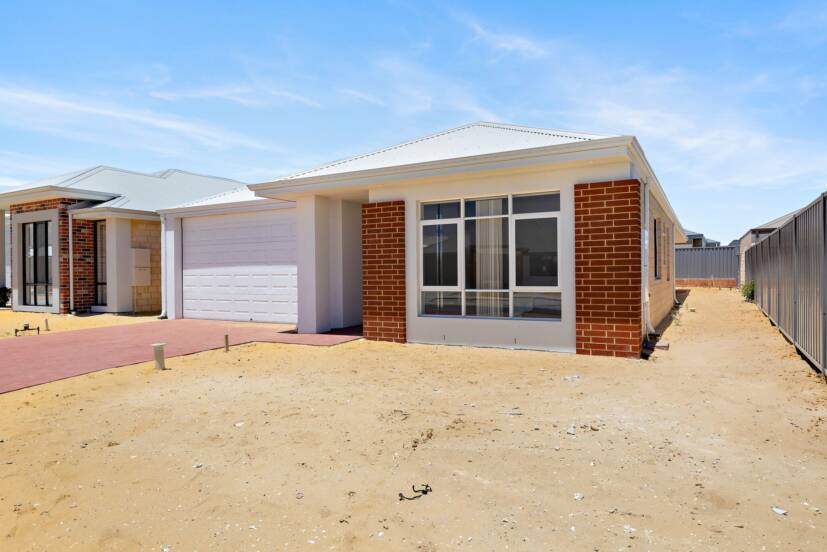 3 Trotter Street, FORRESTDALE, WA 6112 AUS