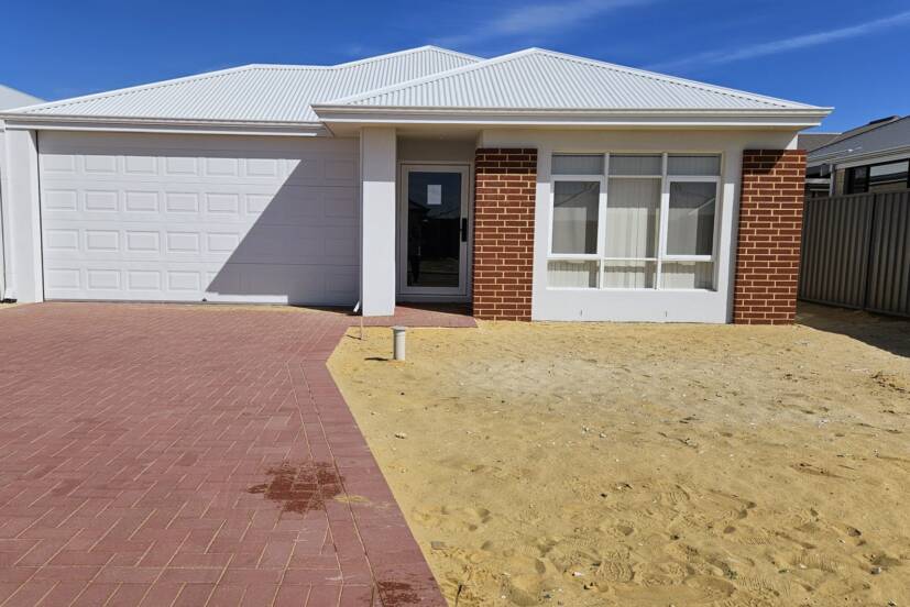 3 Trotter Street, FORRESTDALE, WA 6112 AUS