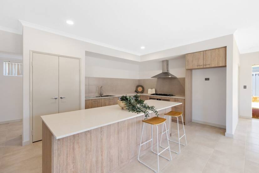 3 Trotter Street, FORRESTDALE, WA 6112 AUS