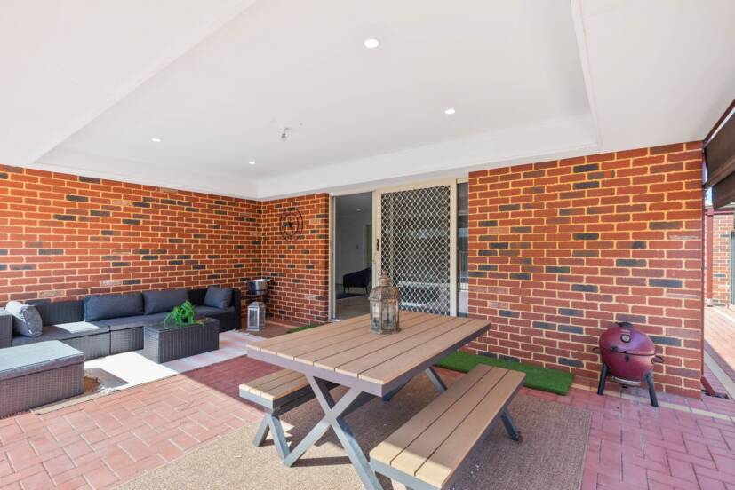 58 Columbia Parkway, PIARA WATERS, WA 6112 AUS