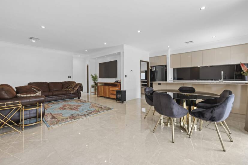 6 Corymbia Boulevard, BYFORD, WA 6122 AUS