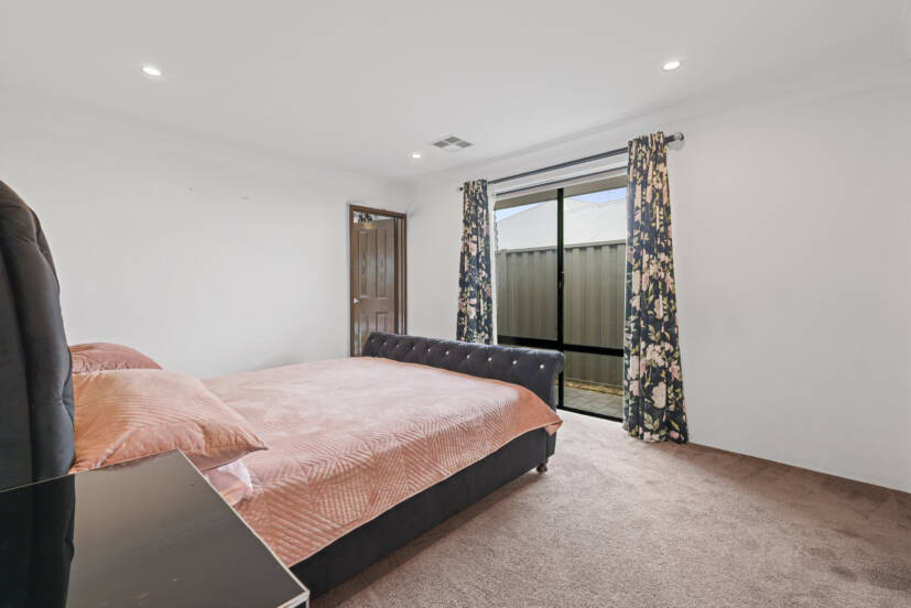 6 Corymbia Boulevard, BYFORD, WA 6122 AUS