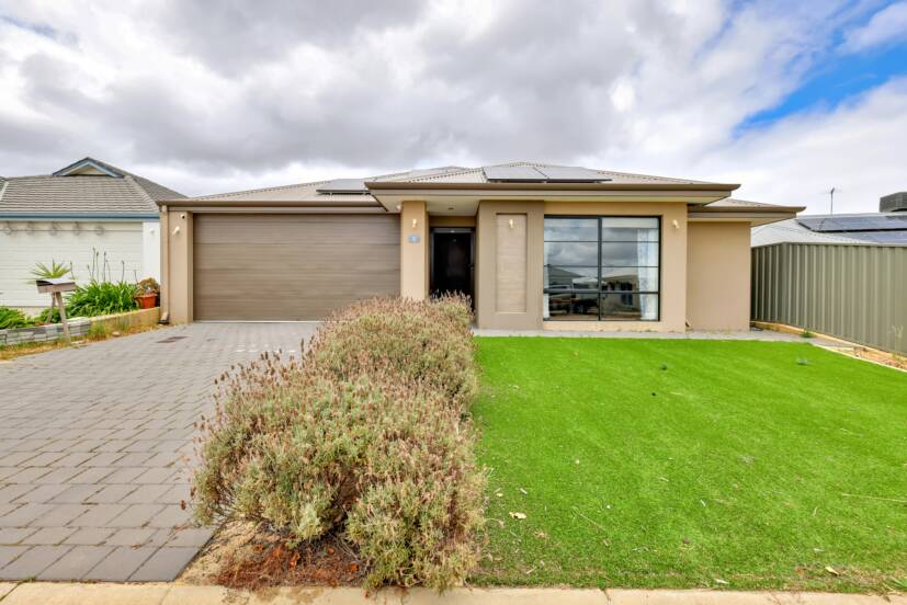 6 Corymbia Boulevard, BYFORD, WA 6122 AUS
