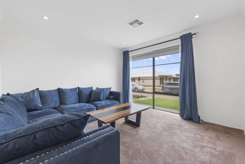 6 Corymbia Boulevard, BYFORD, WA 6122 AUS