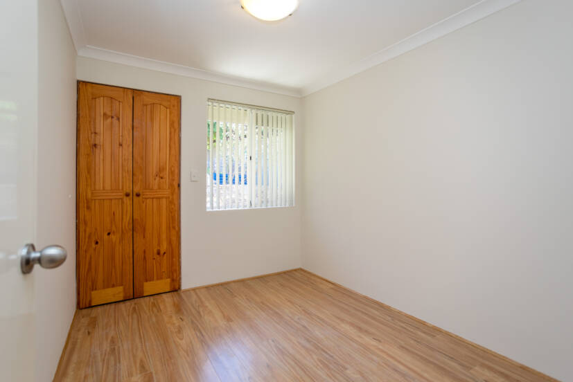 11 Maitland Place, THORNLIE, WA 6108 AUS