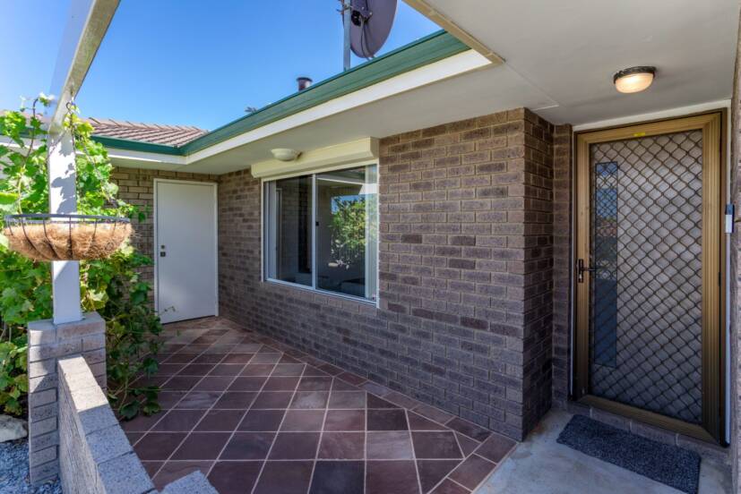 11 Maitland Place, THORNLIE, WA 6108 AUS