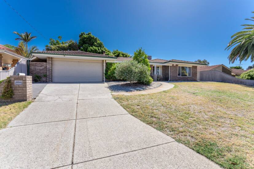 11 Maitland Place, THORNLIE, WA 6108 AUS