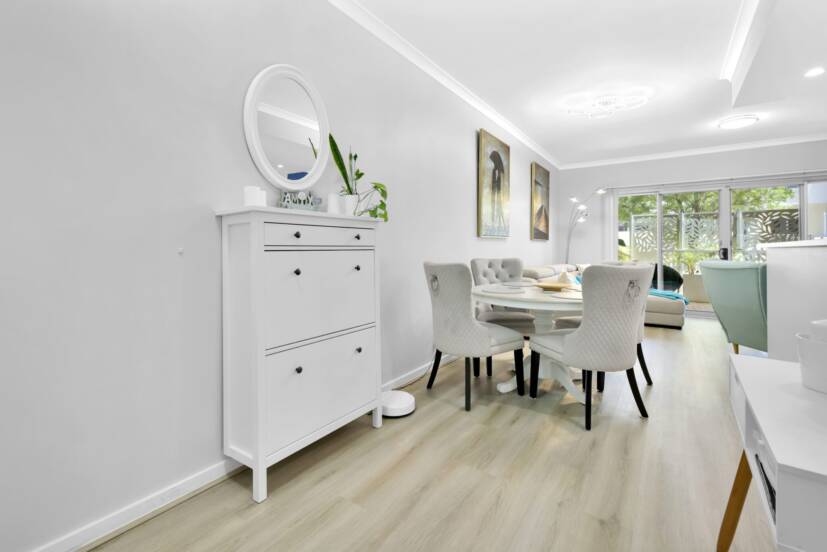8/6 Ibera Way, SUCCESS, WA 6164 AUS