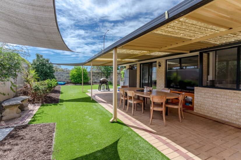 75 Gundaring Turn, CANNING VALE, WA 6155 AUS