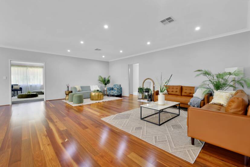 14 Adenine Bend, PIARA WATERS, WA 6112 AUS