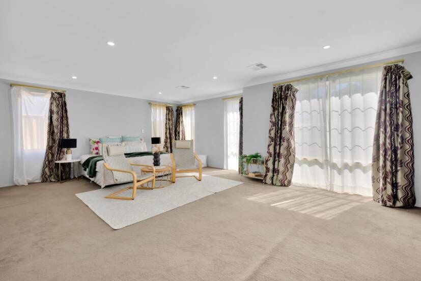 14 Adenine Bend, PIARA WATERS, WA 6112 AUS