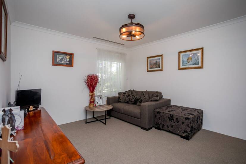 1 Pedalstone Drive, SOUTHERN RIVER, WA 6110 AUS
