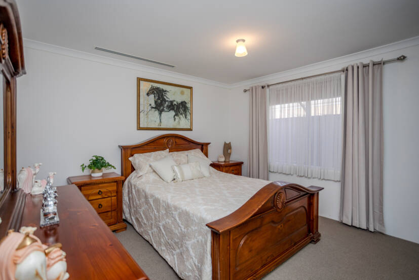 1 Pedalstone Drive, SOUTHERN RIVER, WA 6110 AUS