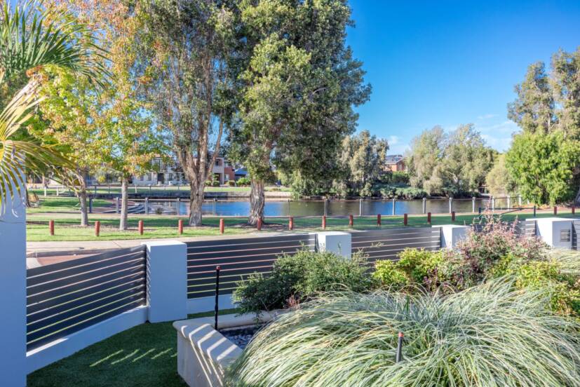 1 Pedalstone Drive, SOUTHERN RIVER, WA 6110 AUS