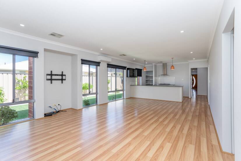 2 Wilderness Way, AVELEY, WA 6069 AUS