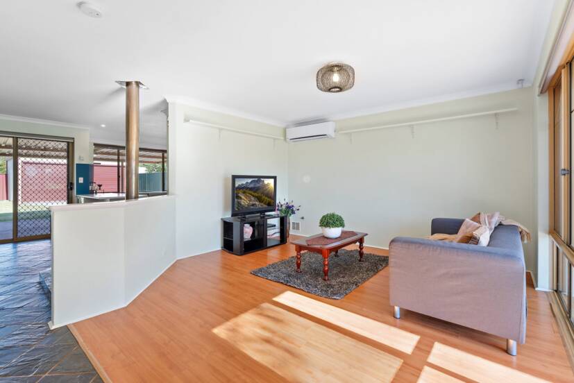 21 Lisbon Way, SEVILLE GROVE, WA 6112 AUS
