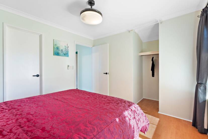21 Lisbon Way, SEVILLE GROVE, WA 6112 AUS