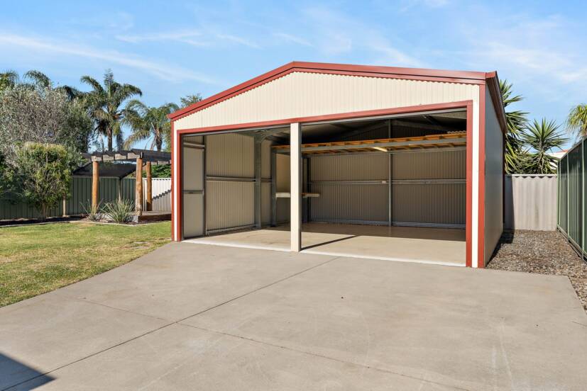 21 Lisbon Way, SEVILLE GROVE, WA 6112 AUS