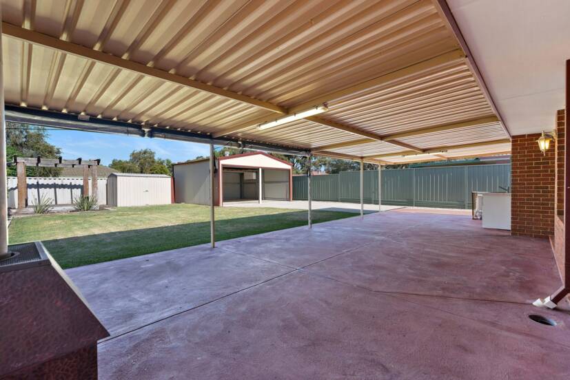 21 Lisbon Way, SEVILLE GROVE, WA 6112 AUS