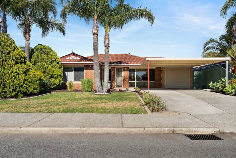 21 Lisbon Way, SEVILLE GROVE, WA 6112 AUS