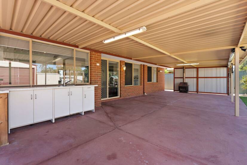 21 Lisbon Way, SEVILLE GROVE, WA 6112 AUS
