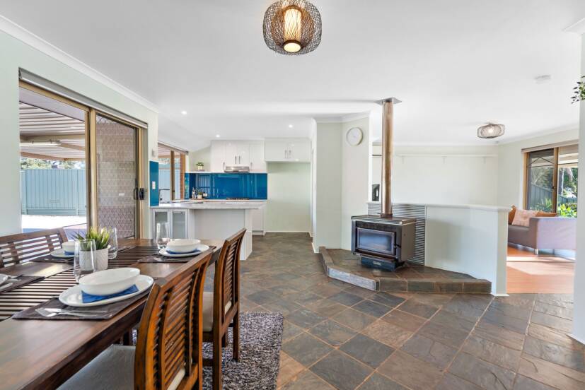 21 Lisbon Way, SEVILLE GROVE, WA 6112 AUS