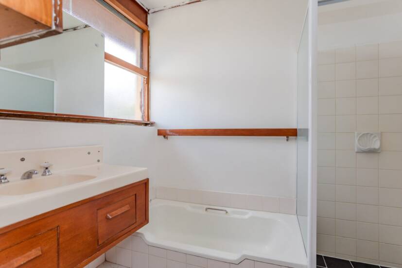 464B Riverton Drive East, RIVERTON, WA 6148 AUS