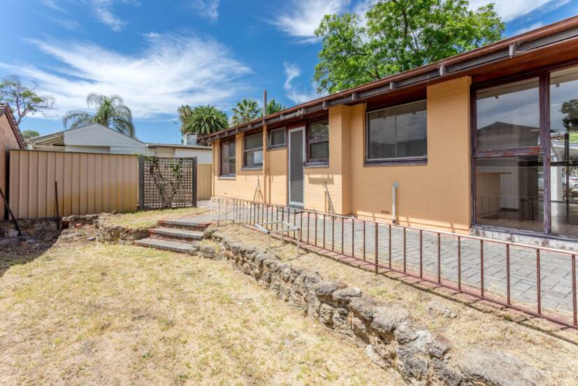 464B Riverton Drive East, RIVERTON, WA 6148 AUS