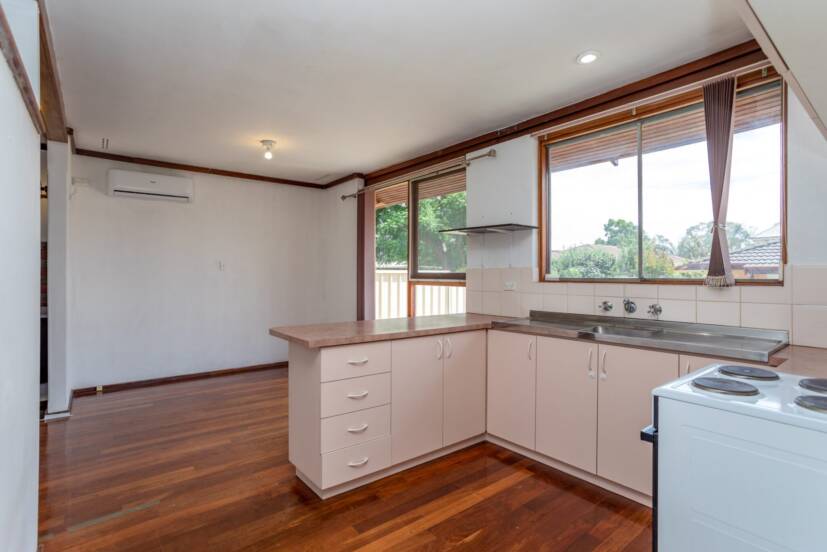 464B Riverton Drive East, RIVERTON, WA 6148 AUS