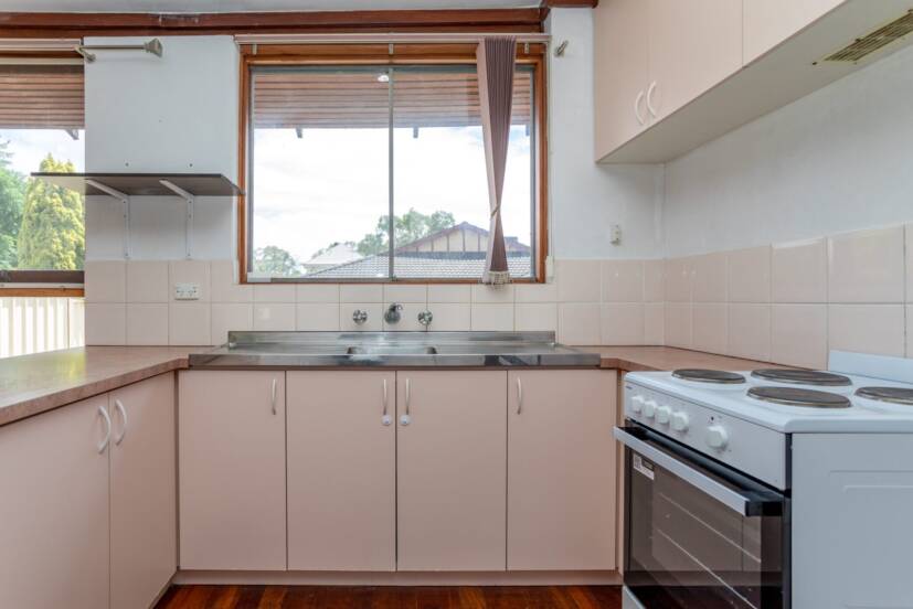464B Riverton Drive East, RIVERTON, WA 6148 AUS