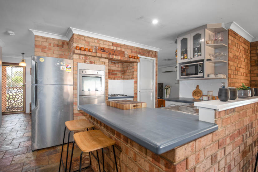 10 Sands Court, HUNTINGDALE, WA 6110 AUS