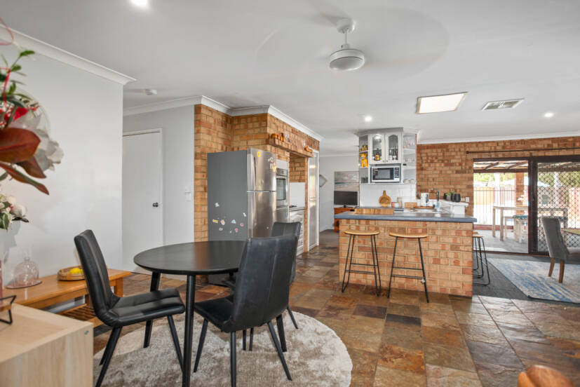 10 Sands Court, HUNTINGDALE, WA 6110 AUS