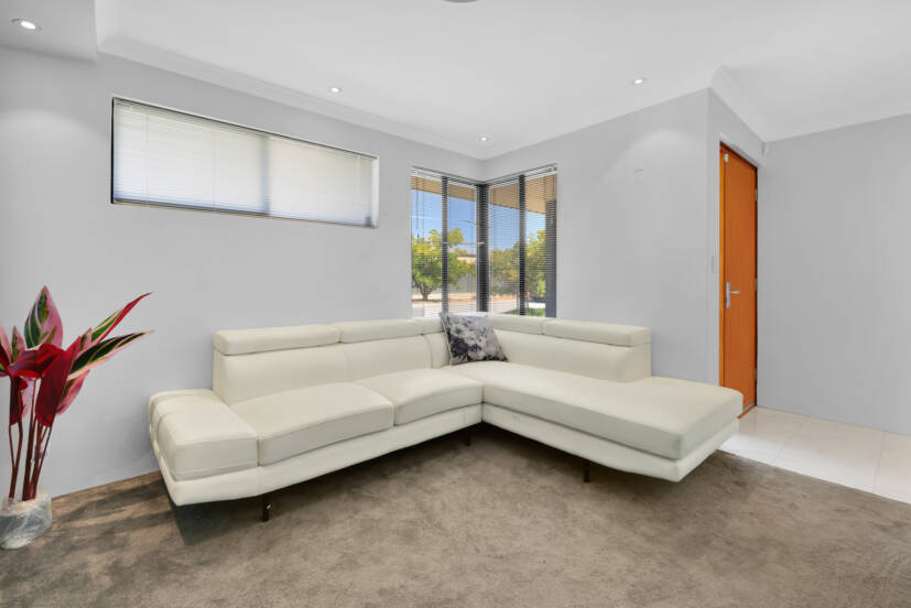 8 Pyramid Road, HARRISDALE, WA 6112 AUS