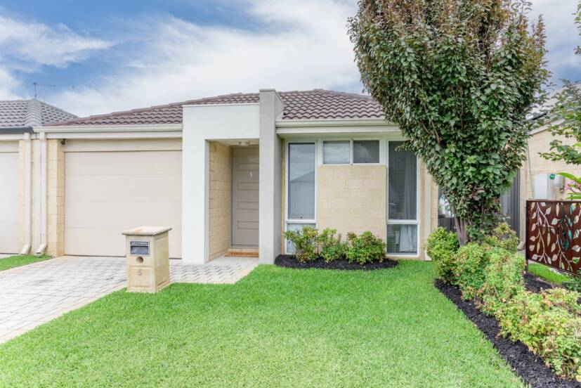 5 Mears Way, HILBERT, WA 6112 AUS