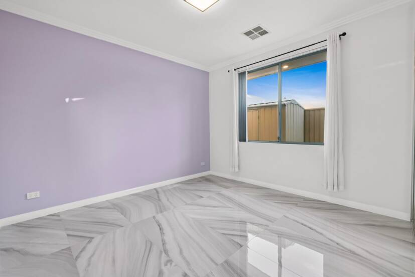 4 Azima Street, SOUTHERN RIVER, WA 6110 AUS