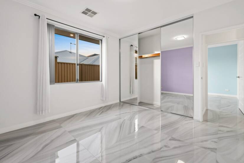 4 Azima Street, SOUTHERN RIVER, WA 6110 AUS
