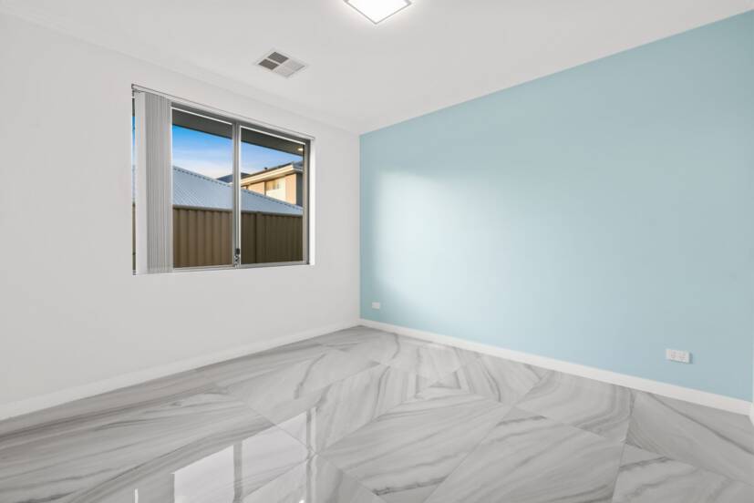 4 Azima Street, SOUTHERN RIVER, WA 6110 AUS