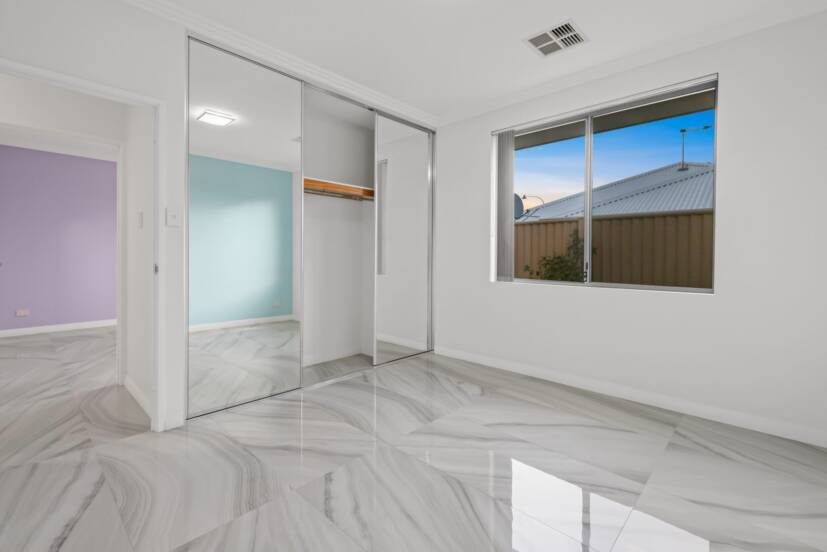 4 Azima Street, SOUTHERN RIVER, WA 6110 AUS