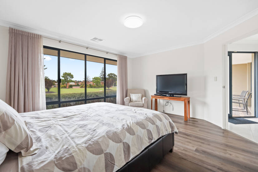 29 Glentrool Gardens, CANNING VALE, WA 6155 AUS