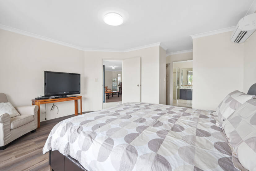 29 Glentrool Gardens, CANNING VALE, WA 6155 AUS