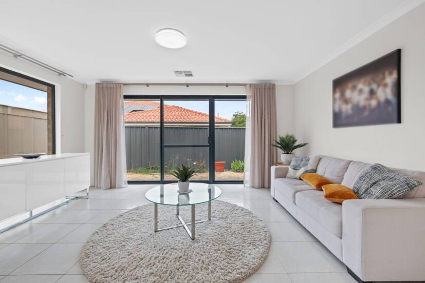 29 Glentrool Gardens, CANNING VALE, WA 6155 AUS