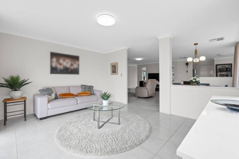 29 Glentrool Gardens, CANNING VALE, WA 6155 AUS