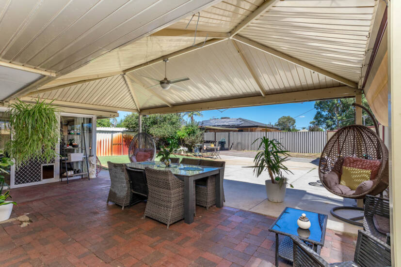 68 Kellar Way, THORNLIE, WA 6108 AUS