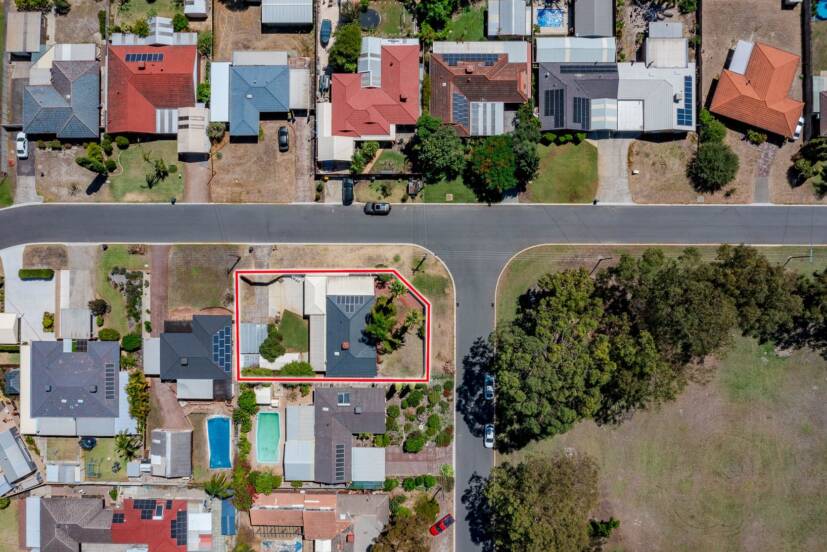 68 Kellar Way, THORNLIE, WA 6108 AUS