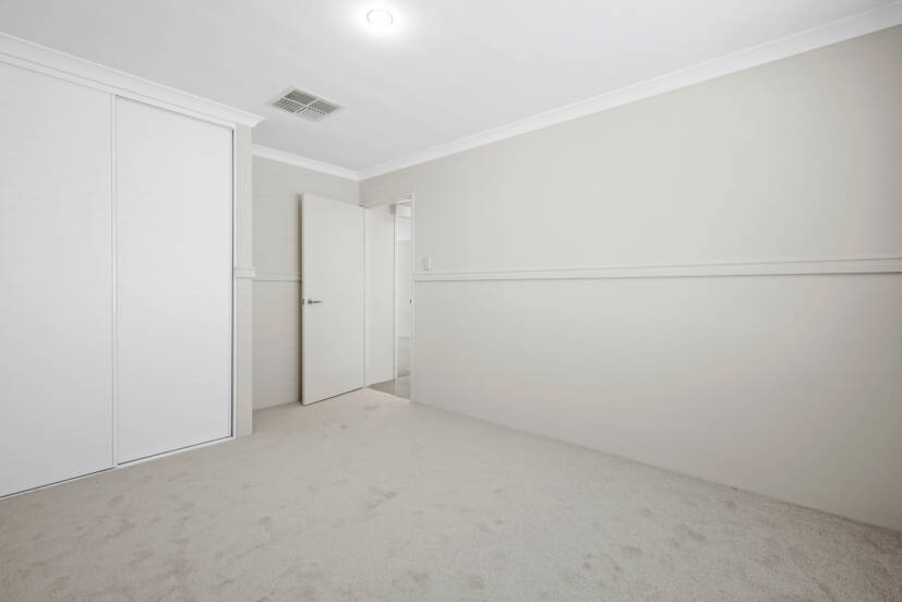 3 Artizan Pass, PIARA WATERS, WA 6112 AUS