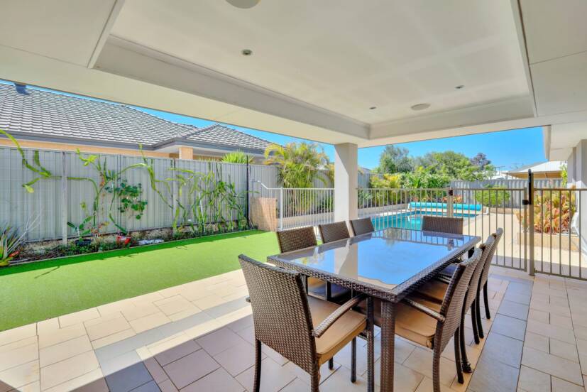 3 Artizan Pass, PIARA WATERS, WA 6112 AUS