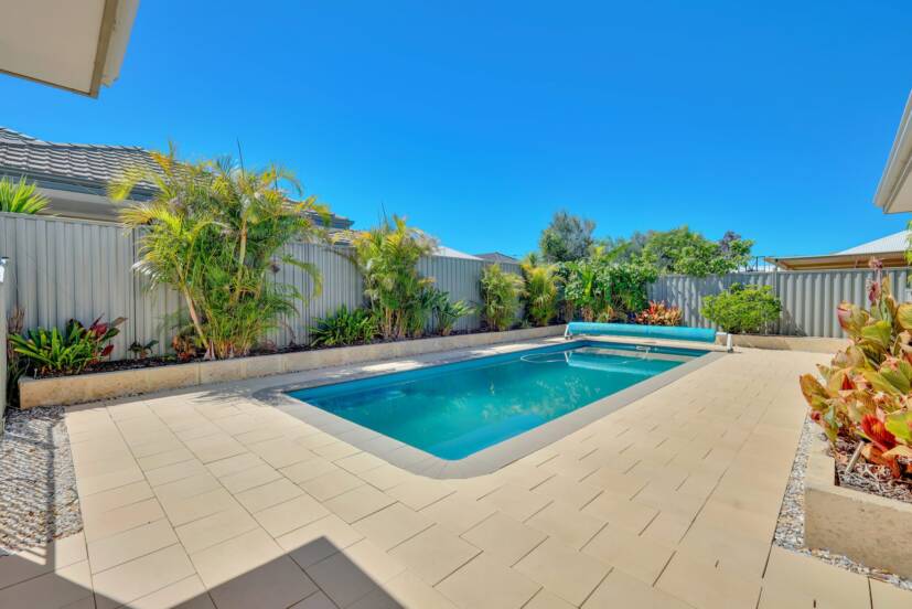 3 Artizan Pass, PIARA WATERS, WA 6112 AUS