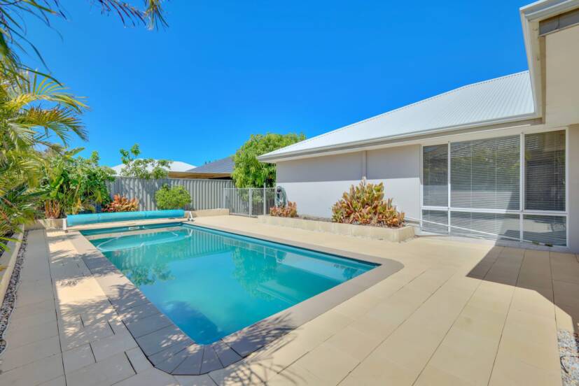 3 Artizan Pass, PIARA WATERS, WA 6112 AUS