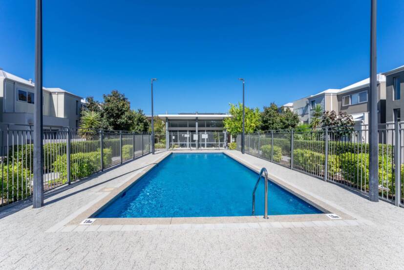 5/148-154 Railway Parade, QUEENS PARK, WA 6107 AUS