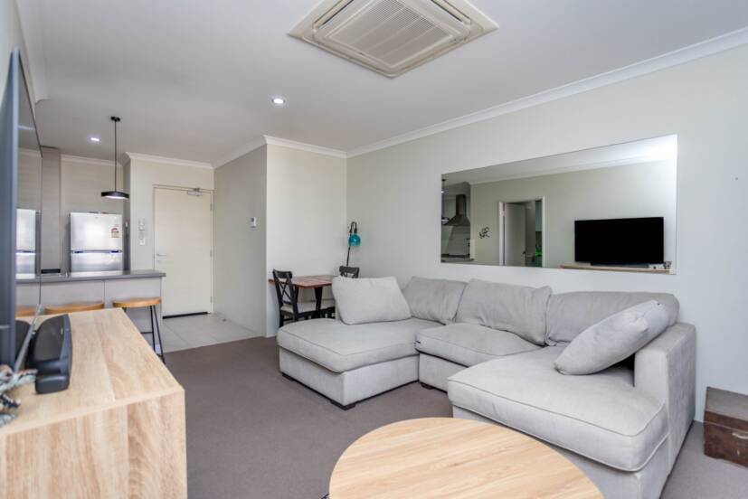 5/148-154 Railway Parade, QUEENS PARK, WA 6107 AUS